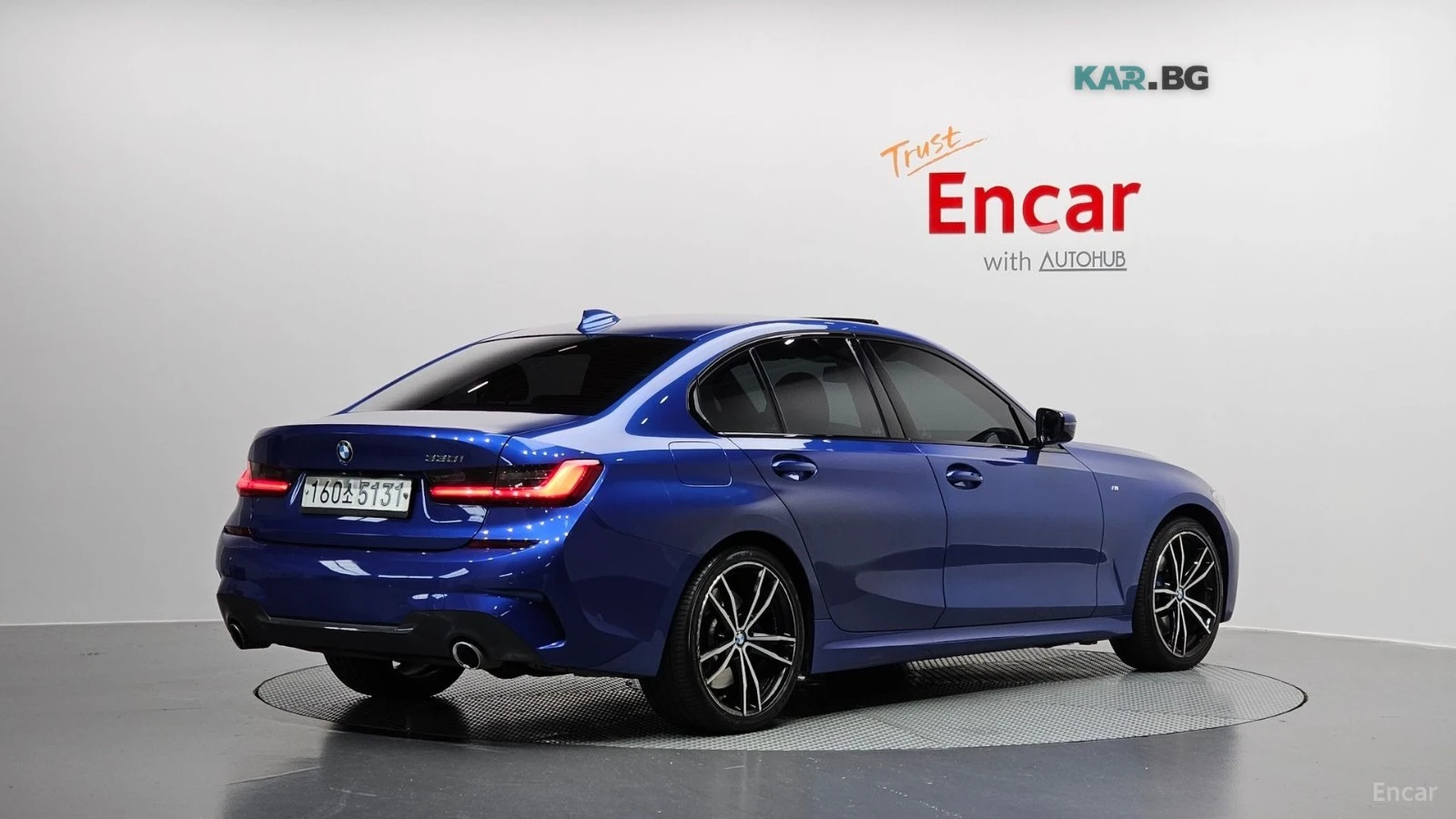 BMW 330 * M-PACK* HEADUP* HARMAN KARDON* ПАНО* , снимка 3 - Автомобили и джипове - 54855605