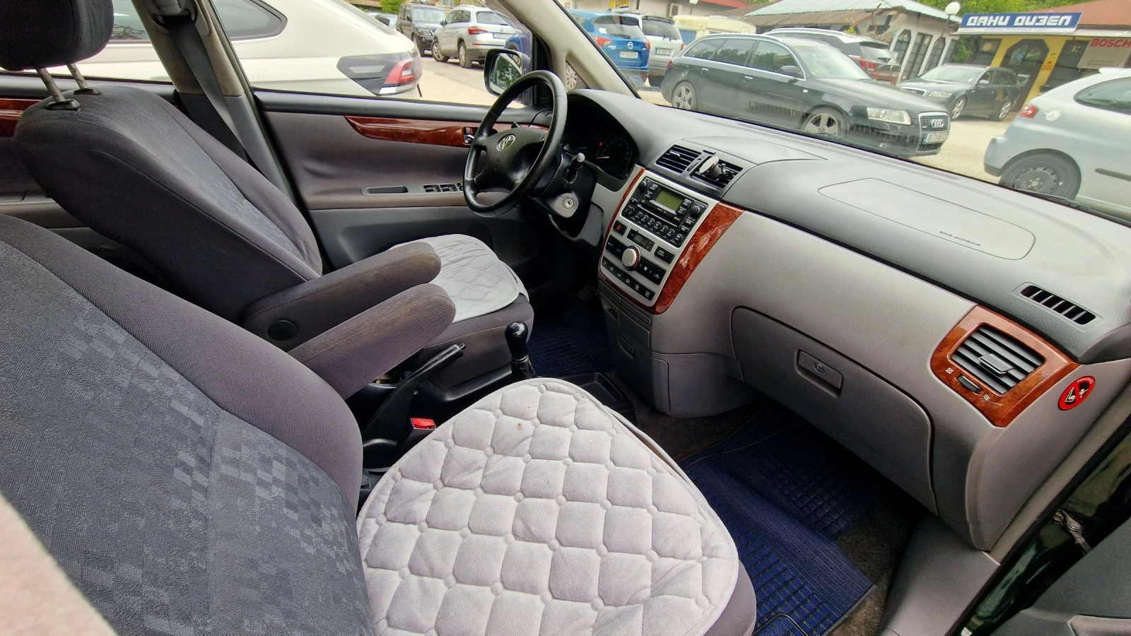 Toyota Avensis verso, снимка 3 - Автомобили и джипове - 54970735