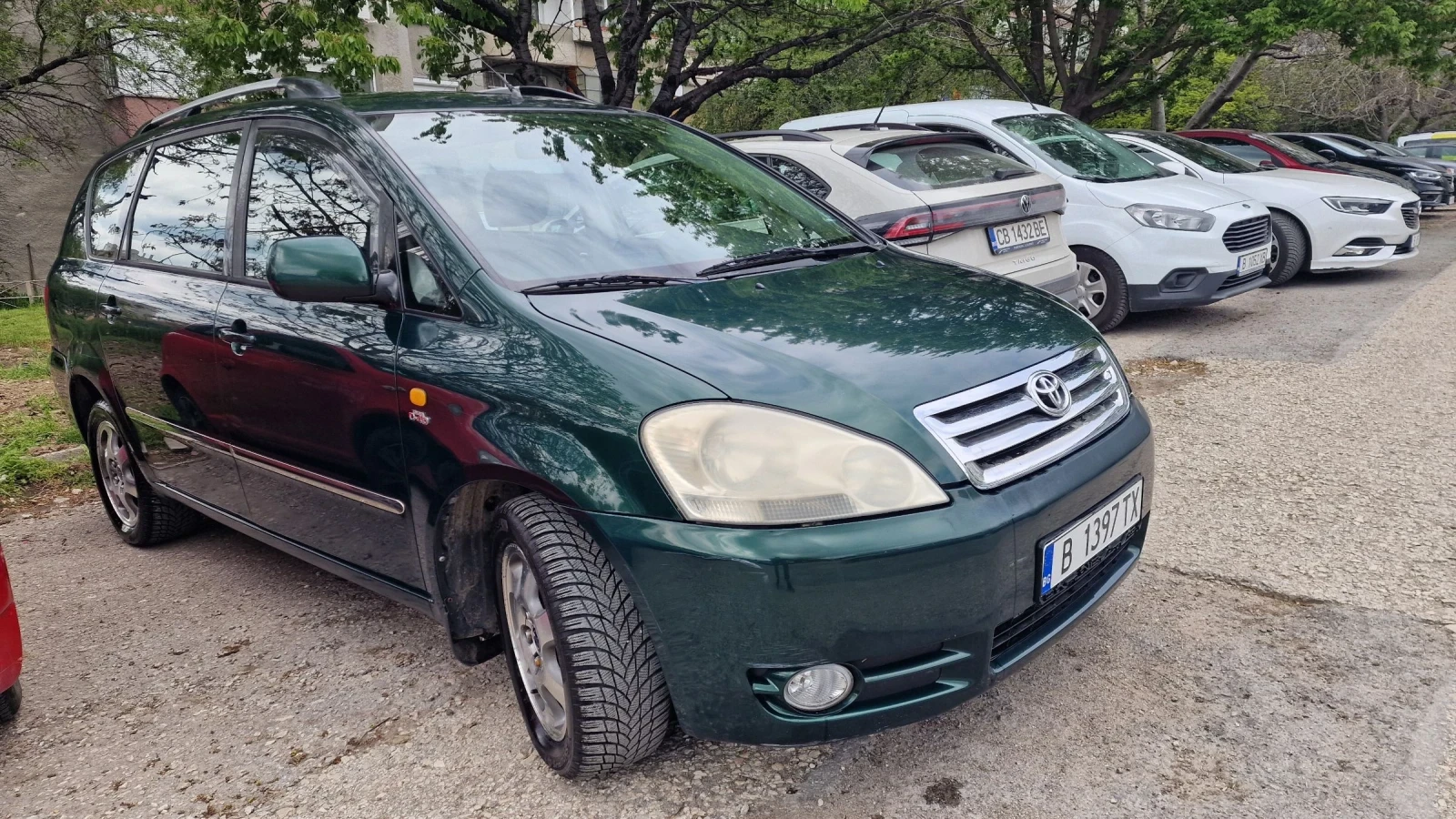 Toyota Avensis verso, снимка 13 - Автомобили и джипове - 54970735