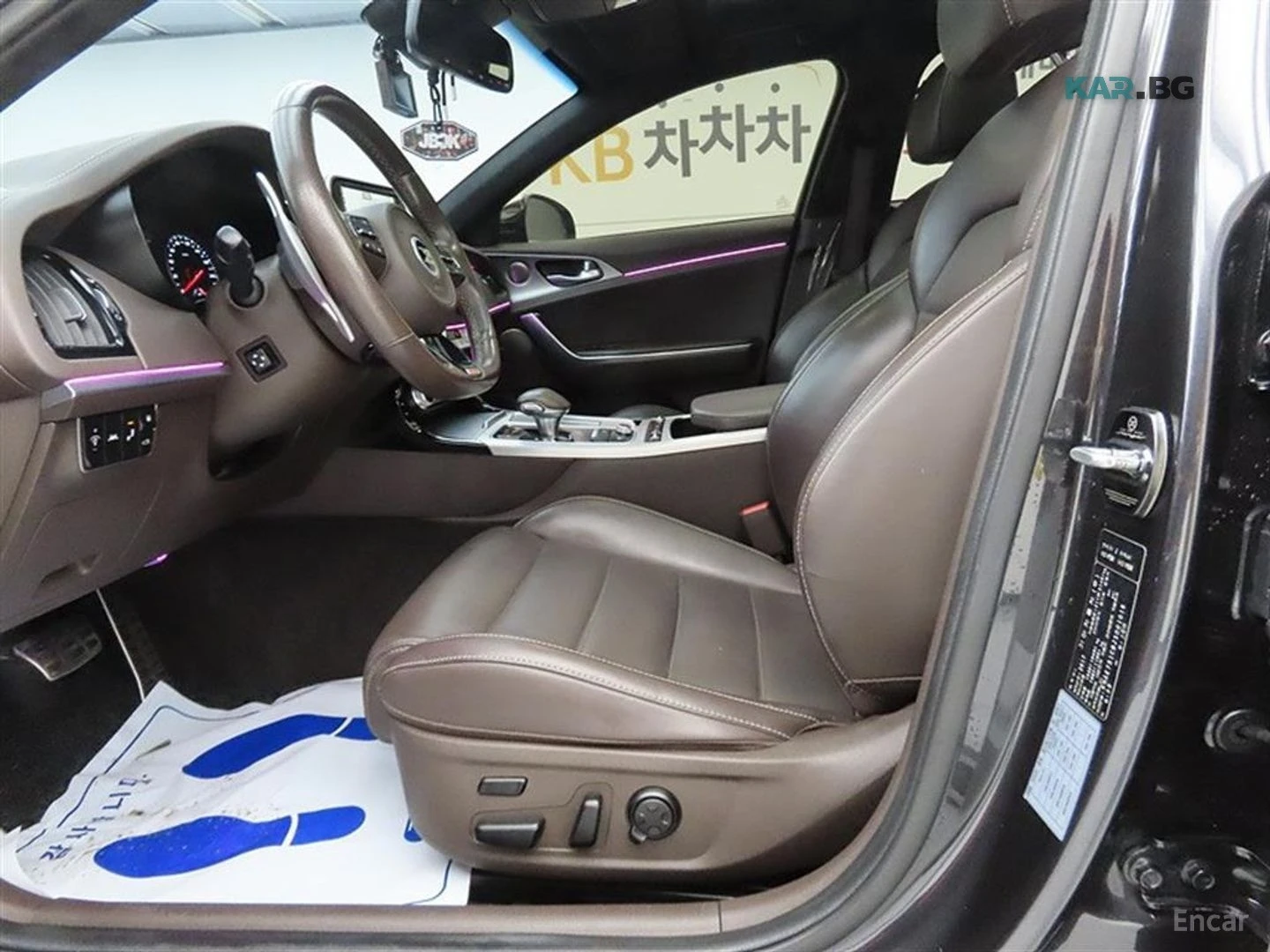 Kia Stinger 3.3 GT TURBO* ОБДУХ* 360* HUD* , снимка 5 - Автомобили и джипове - 55208422