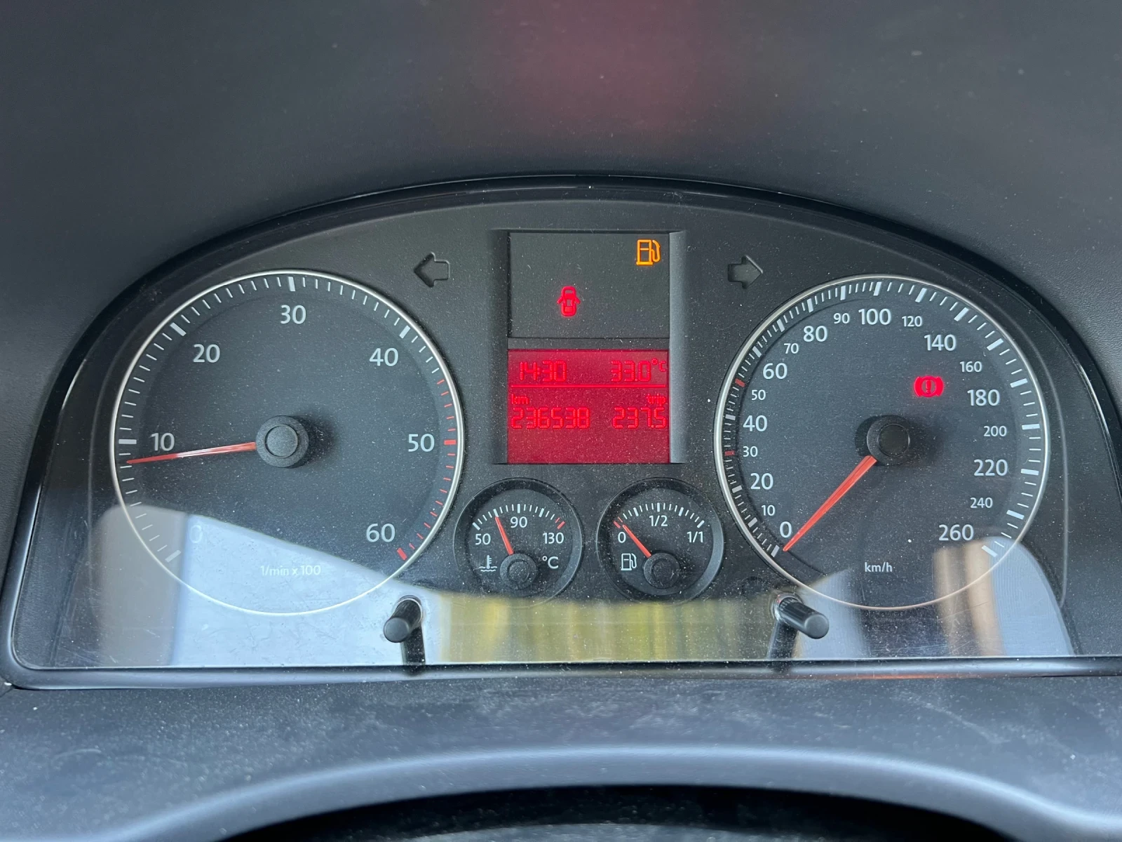 VW Caddy Life 1.9 TDI 105ks 2008, снимка 11 - Автомобили и джипове - 55299688
