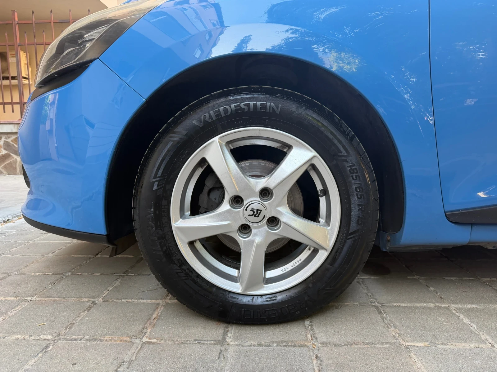 Renault Clio 1.2 бензин, фабричен газ , снимка 6 - Автомобили и джипове - 55645969