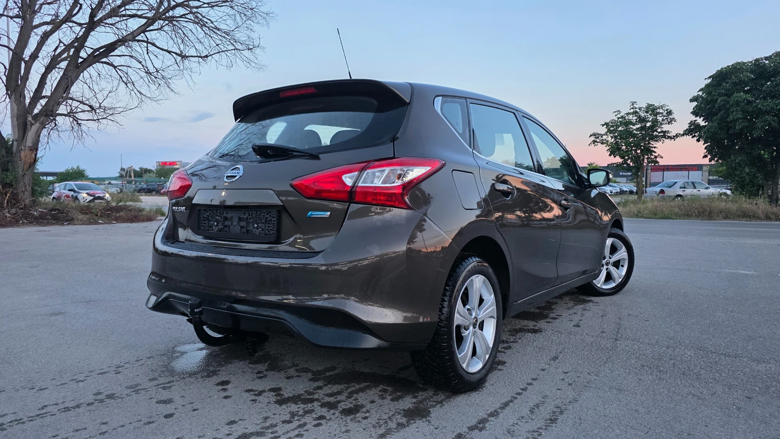 Nissan Pulsar КАТО НОВА, снимка 5 - Автомобили и джипове - 55658394
