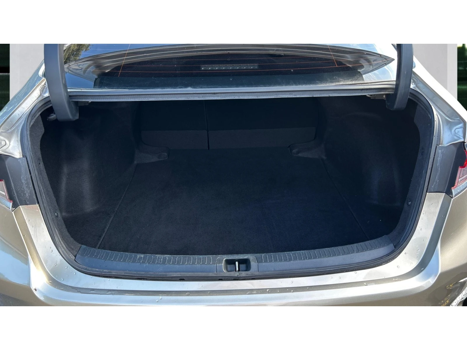 Toyota Corolla 1.5i M/T, Месечна вноска от 227  , снимка 10 - Автомобили и джипове - 56078830