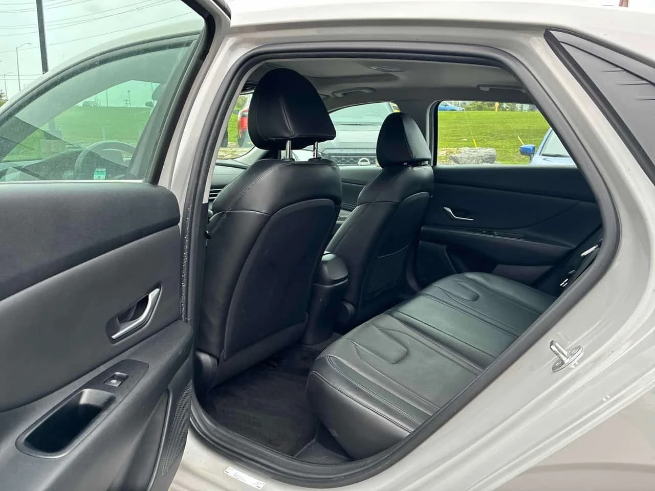 Hyundai Elantra * Luxury * CARFAX * ����� �� ����������� *  | Mobile.bg � ����������� 13