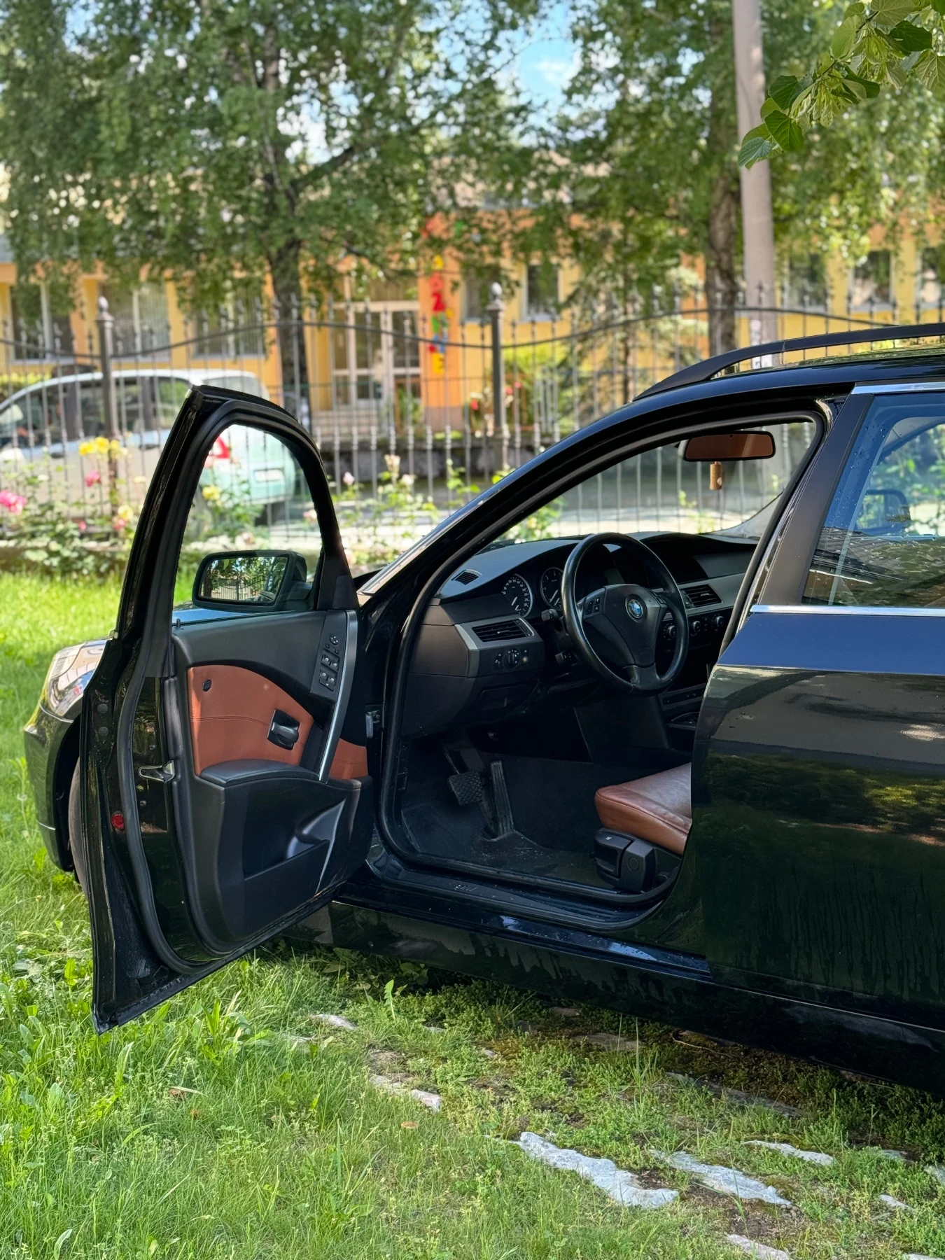 BMW 525, снимка 5 - Автомобили и джипове - 56609743