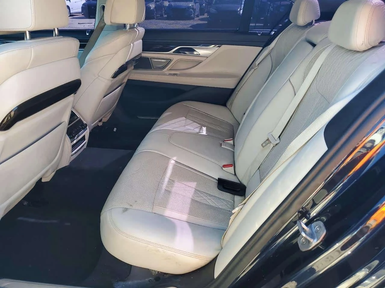 BMW 750 * xDrive * CARFAX * ����� �� ����������� | Mobile.bg � ����������� 10