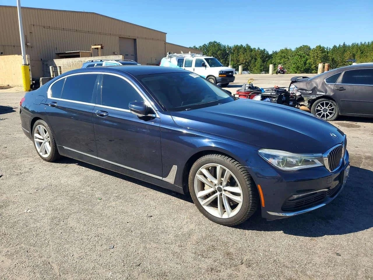 BMW 750 * xDrive * CARFAX * ����� �� ����������� | Mobile.bg � ����������� 4
