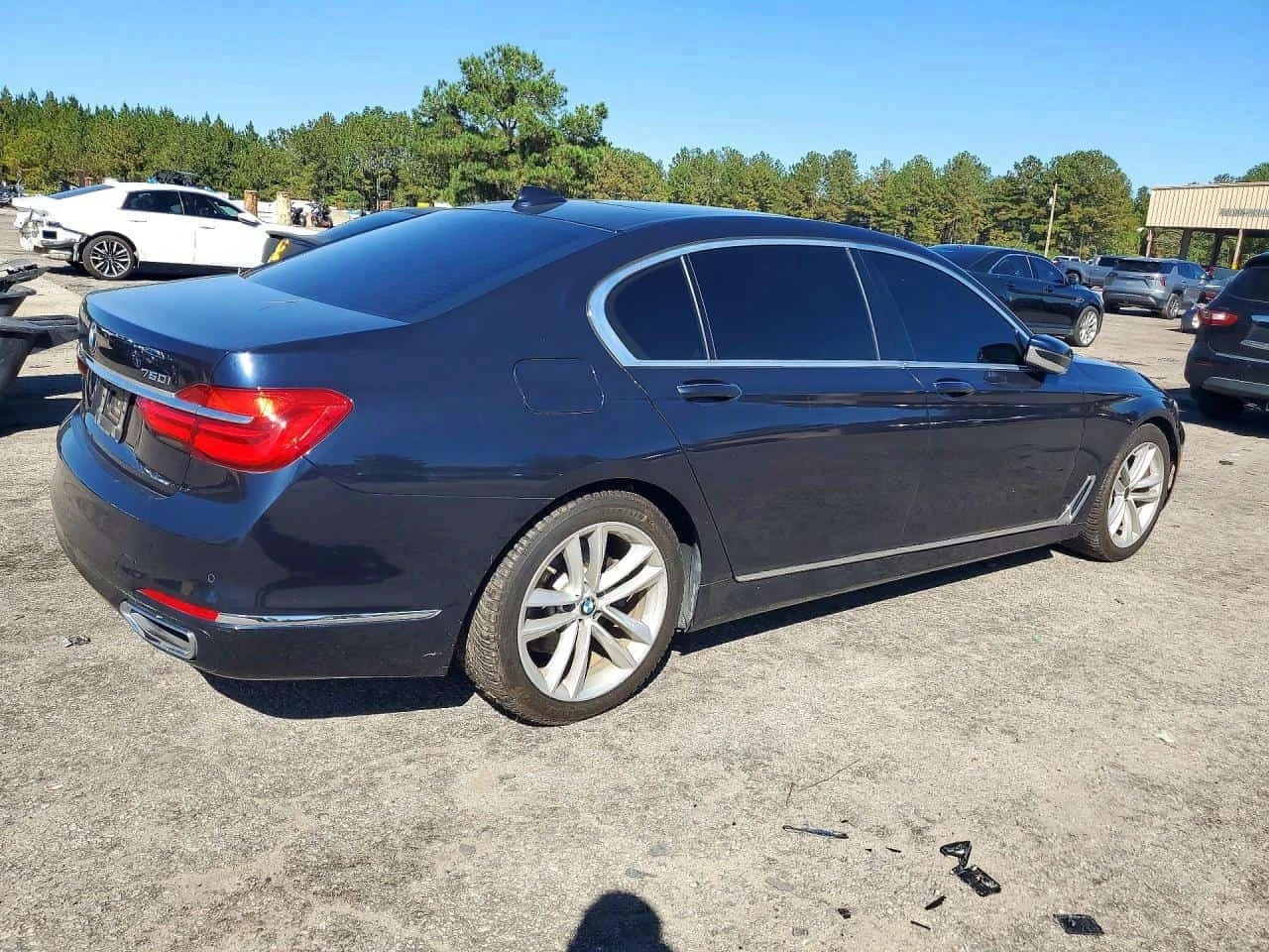 BMW 750 * xDrive * CARFAX * ����� �� ����������� | Mobile.bg � ����������� 3