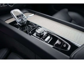 Volvo XC60 B5-PANO-H&K-AWD-INCRIPTION-Keyless-Head up, снимка 10