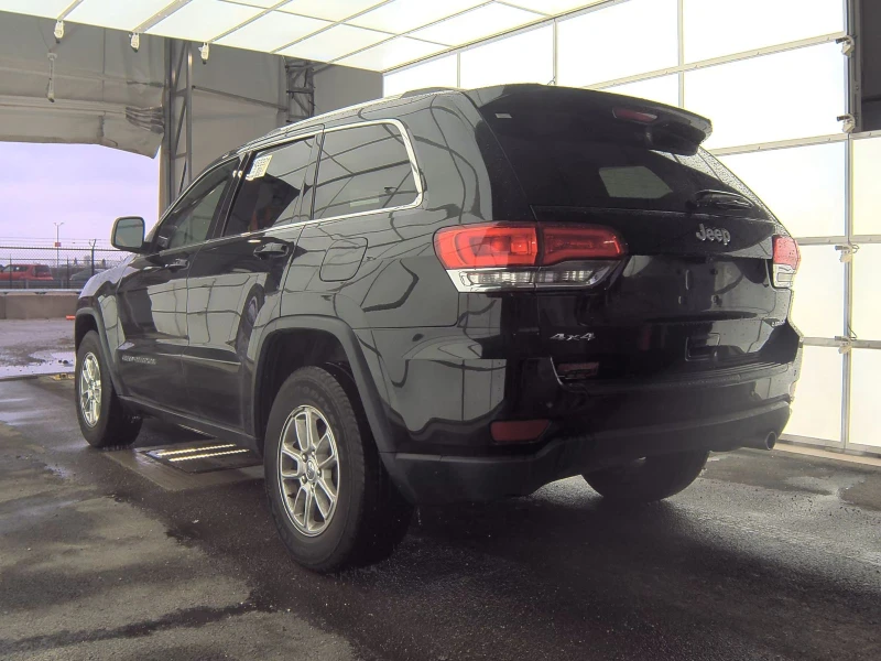 Jeep Grand cherokee 3.6* V6* 8ZF* ПОДГРЕВ* КАМЕРА* КЕЙЛЕС, снимка 4 - Автомобили и джипове - 48806834