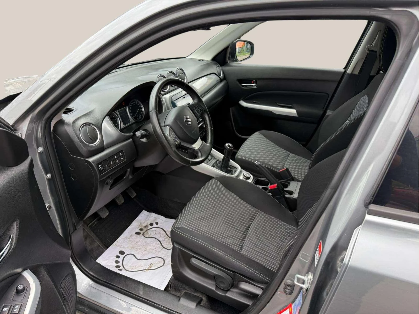 Suzuki Vitara 1.6 - изображение 9