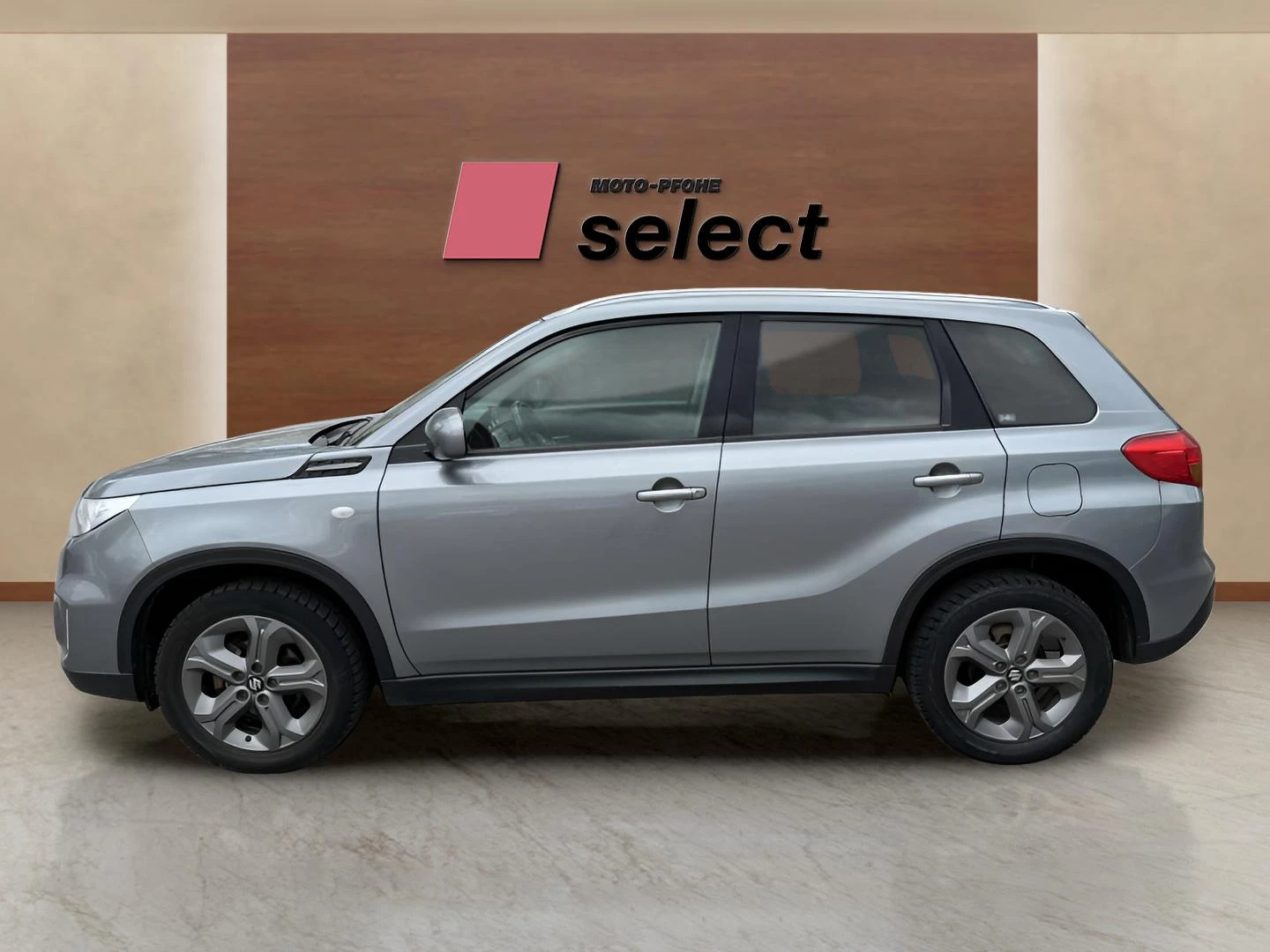 Suzuki Vitara 1.6 - изображение 8