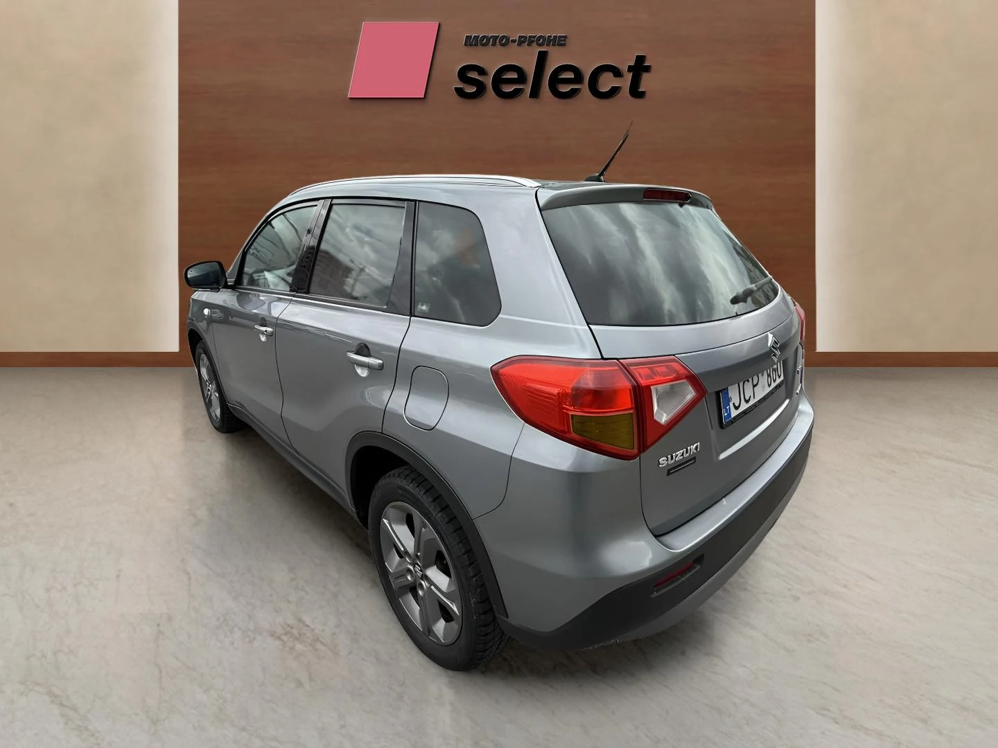 Suzuki Vitara 1.6 - изображение 7