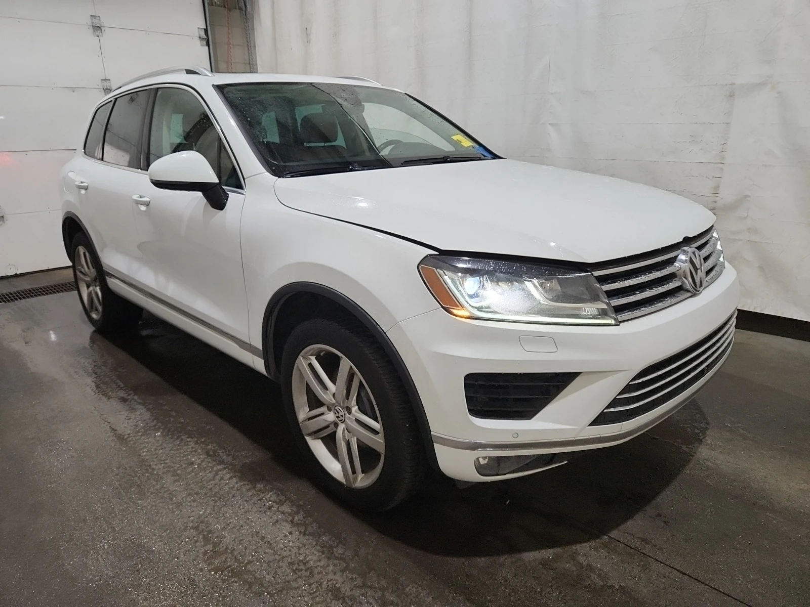 VW Touareg * EXECUTIVE * CARFAX * АВТОКРЕДИТ - изображение 2