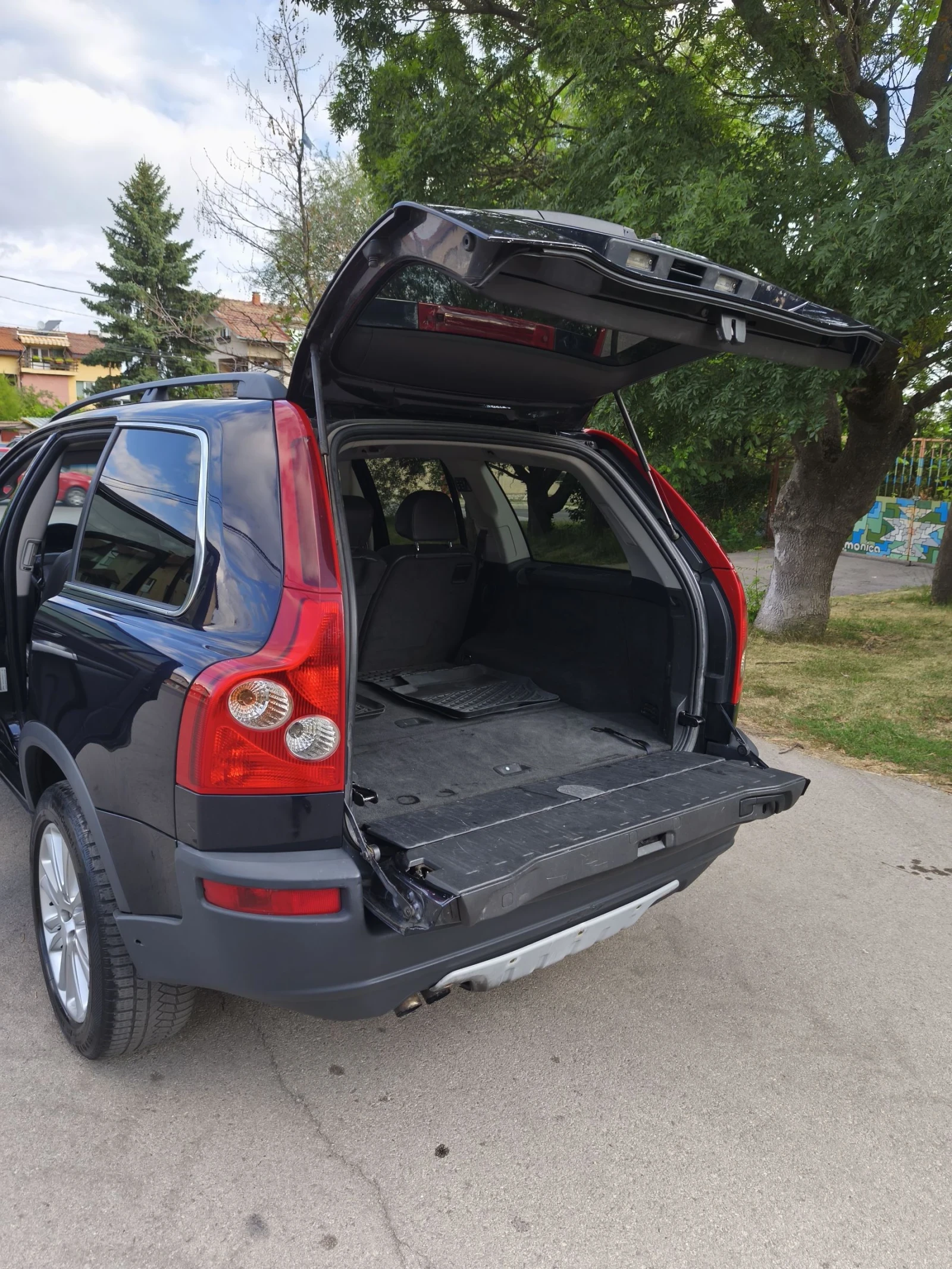 Volvo Xc90 2.4t d5 navi 4x4 - изображение 9