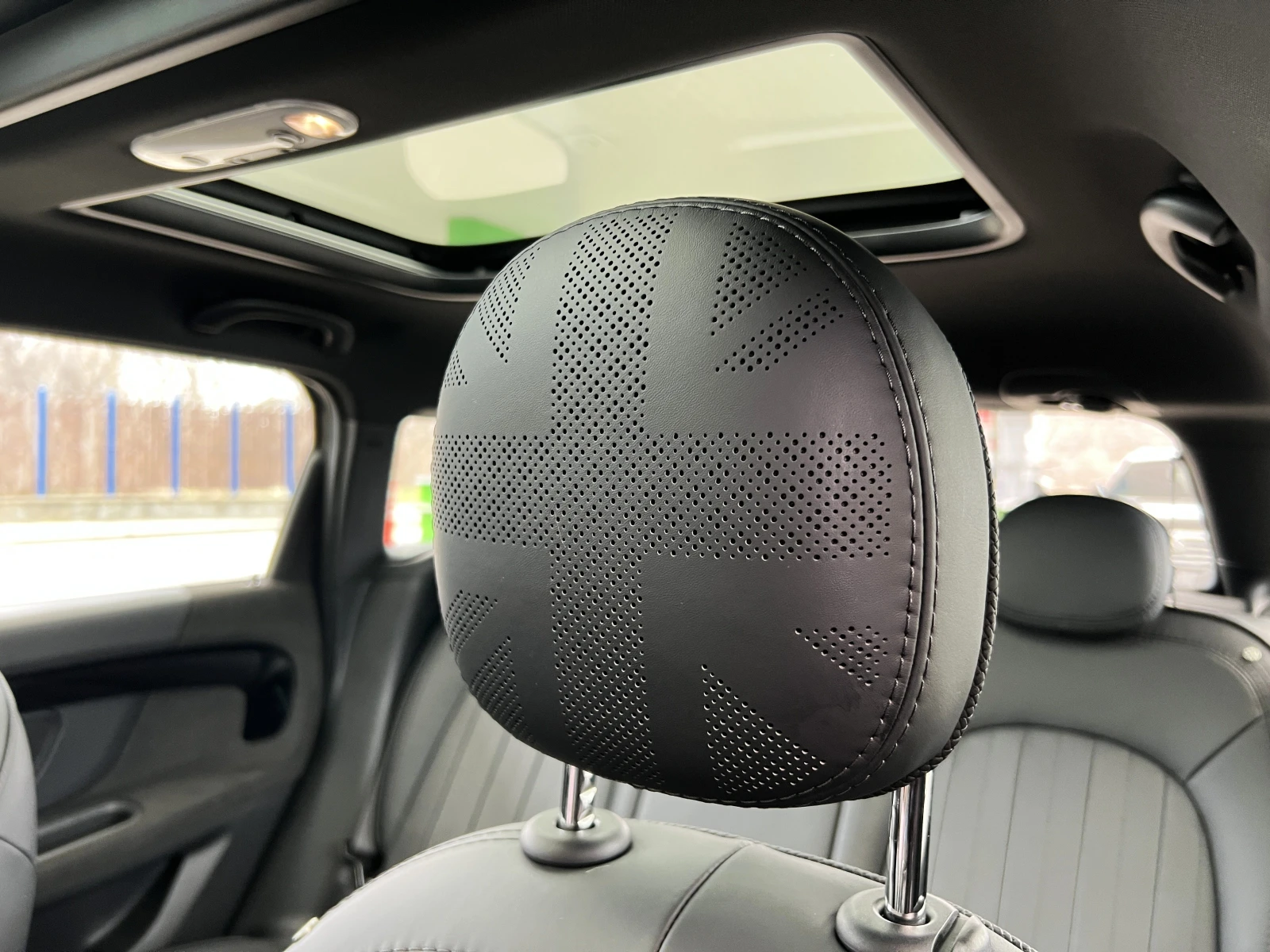 Mini Countryman SE ALL4/PLUG-IN/H&K/HEAD UP/PANO/CAMERA/ - изображение 10