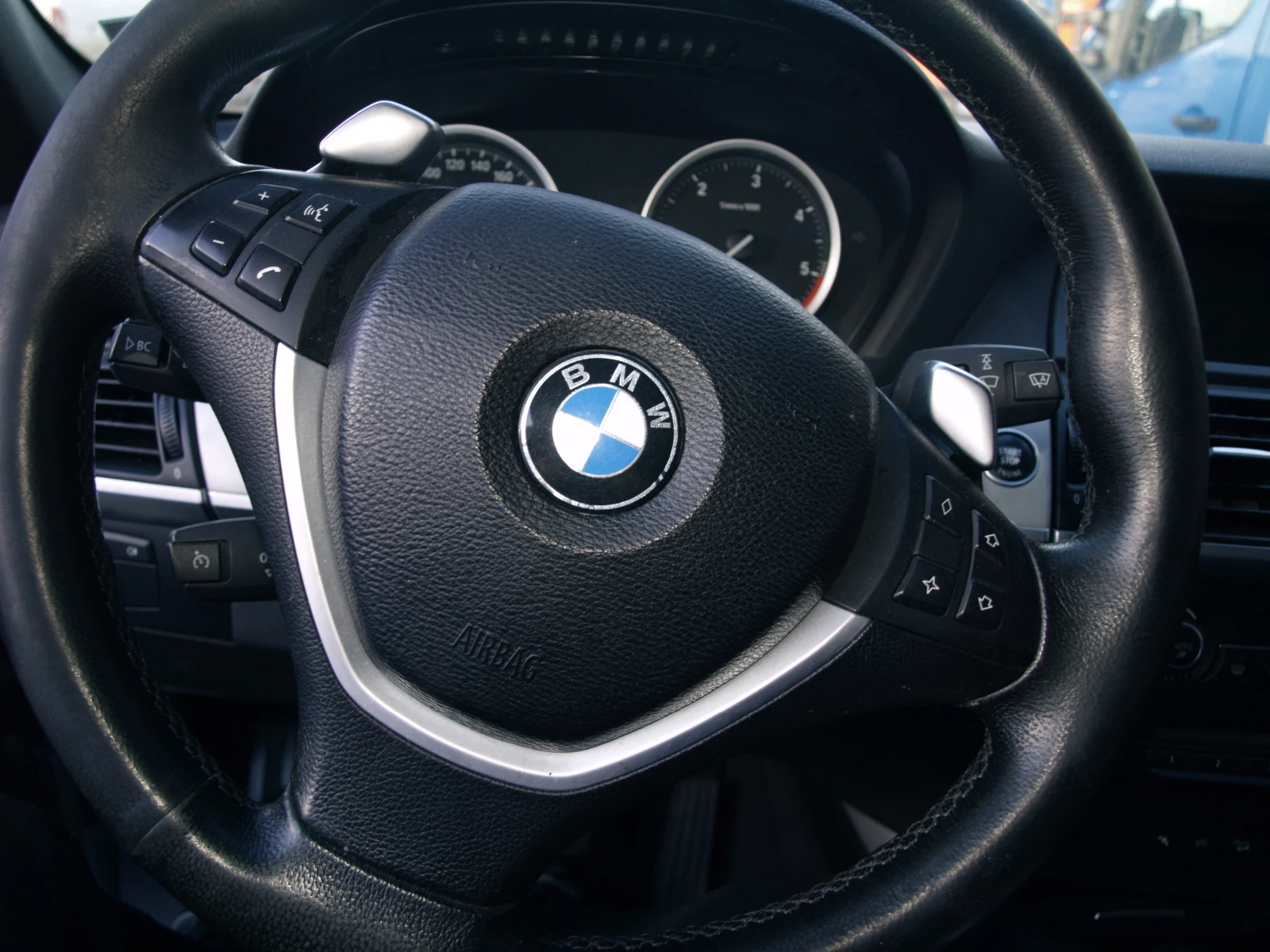 BMW X6 35d  - изображение 7