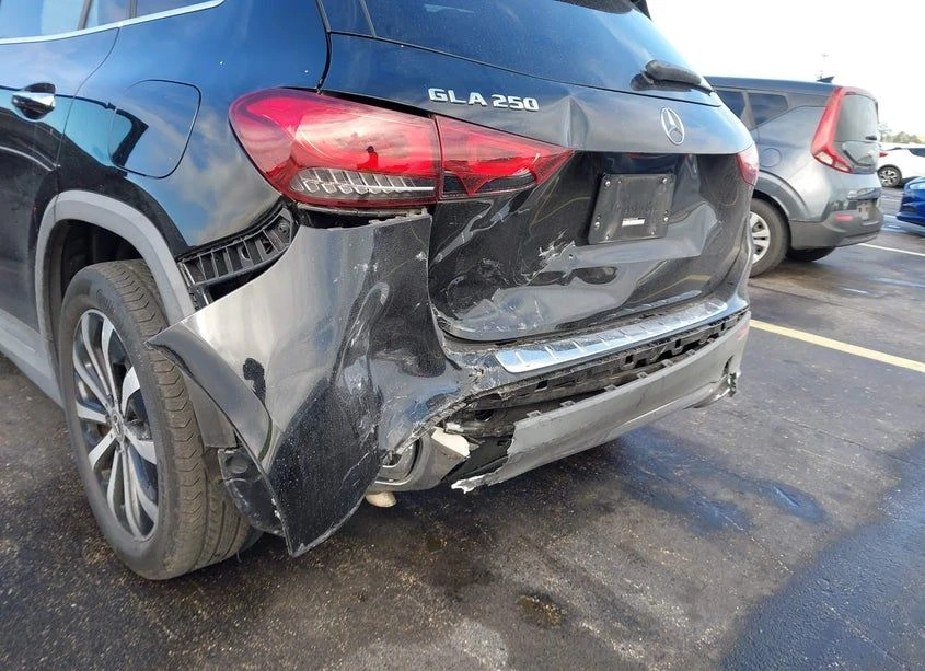 Mercedes-Benz GLA 250, снимка 6 - Автомобили и джипове - 53827378