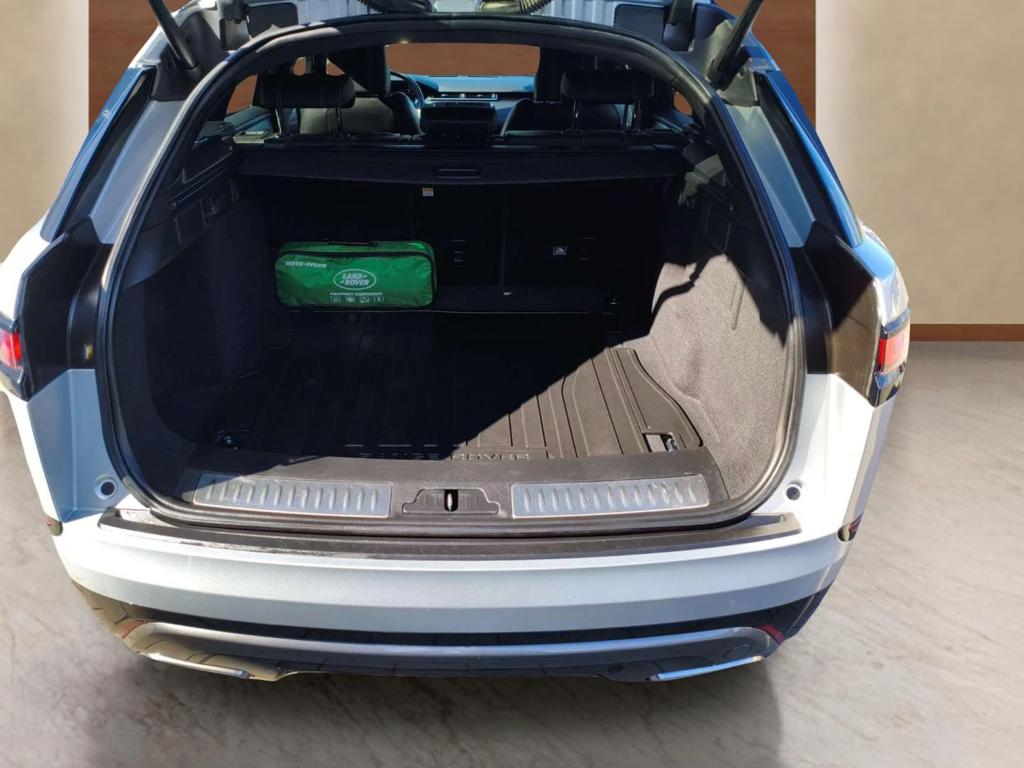 Land Rover Range Rover Velar 3.0, снимка 12 - Автомобили и джипове - 54297095