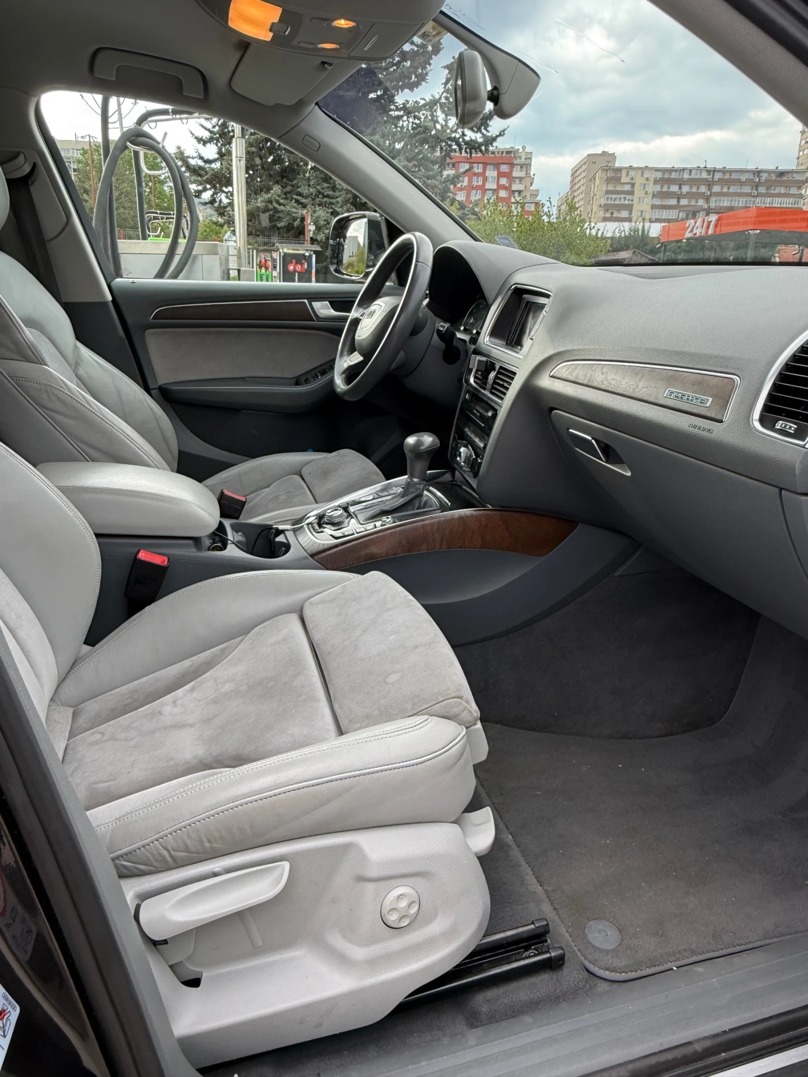 Audi Q5 3.0 TDI Quattro S-line, снимка 11 - Автомобили и джипове - 54403626