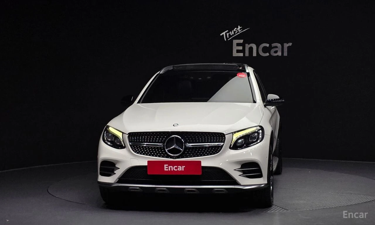 Mercedes-Benz GLC 43 AMG 4MATIC* BURMESTER* HEAD-UP* 360 CAM* PANORAMA* , снимка 2 - Автомобили и джипове - 54623251