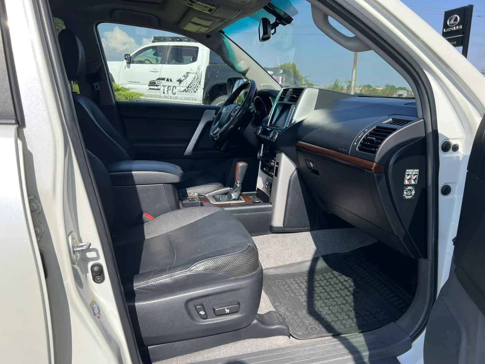 Toyota Land cruiser 150 3.0D Luxury, снимка 11 - Автомобили и джипове - 54835532