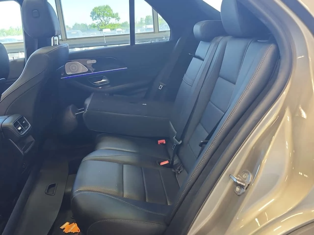 Mercedes-Benz GLE 450 BURMESTER * PANO * KEYLESS *  ДИСТРОНИК, снимка 12 - Автомобили и джипове - 54840707