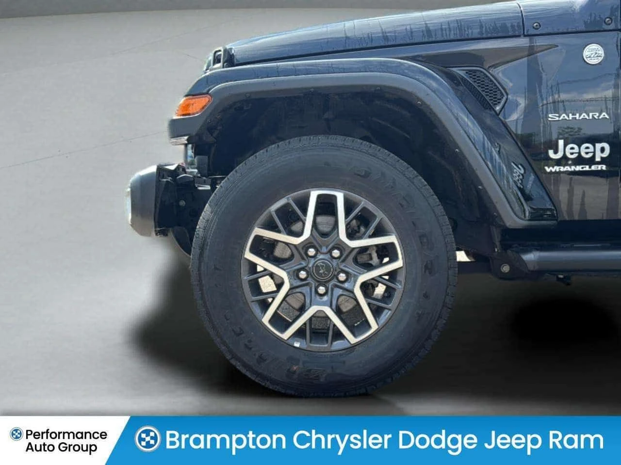 Jeep Wrangler * Sahara * ALPINE AUDIO* ADAPT CRUISE* BLIND SPOT*, снимка 9 - Автомобили и джипове - 54957534