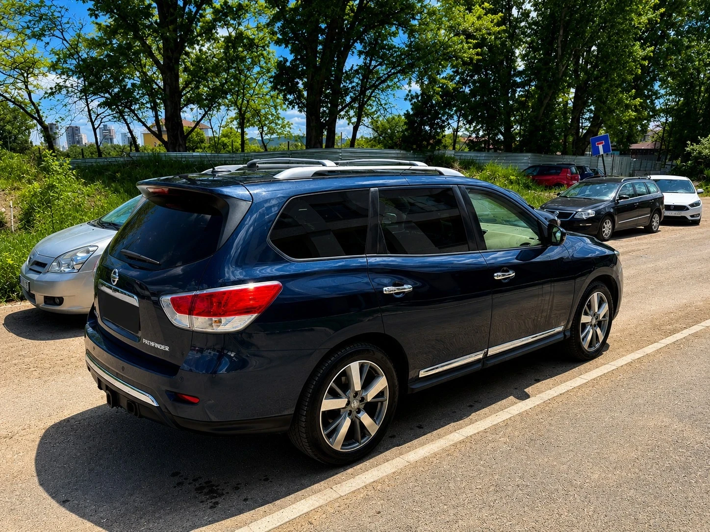 Nissan Pathfinder, снимка 5 - Автомобили и джипове - 55087846