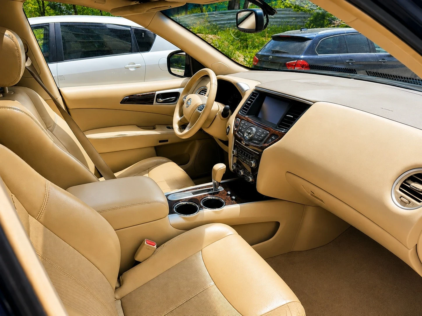 Nissan Pathfinder, снимка 7 - Автомобили и джипове - 55087846