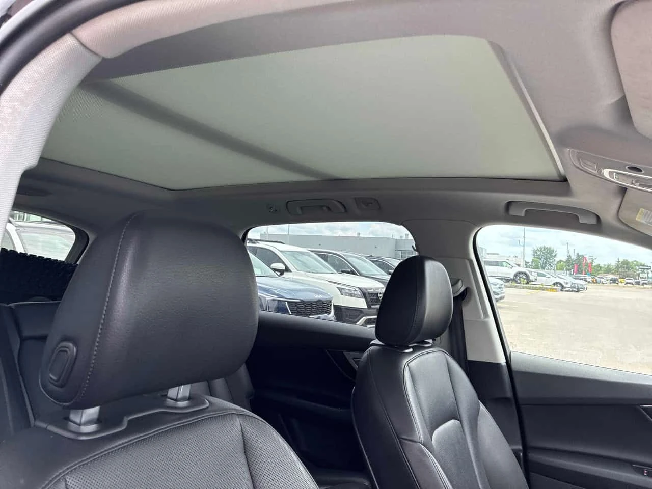 Audi Q7 | Progressiv | ОБХДУХВАНЕ | ПАНОРАМА | CARFAX | , снимка 11 - Автомобили и джипове - 55094578