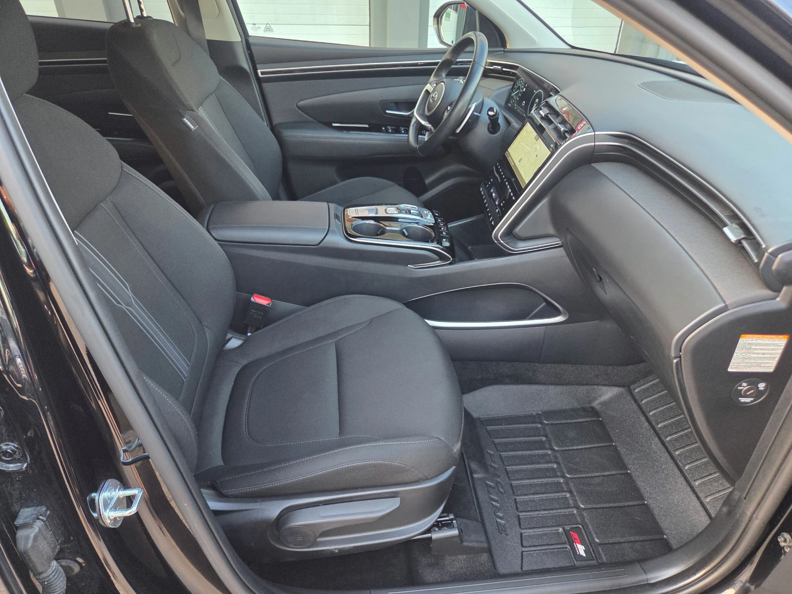 Hyundai Tucson 1.6 T-GDi Hybrid (230hp) Trend/AT/Navi/Камерa, снимка 15 - Автомобили и джипове - 55364705