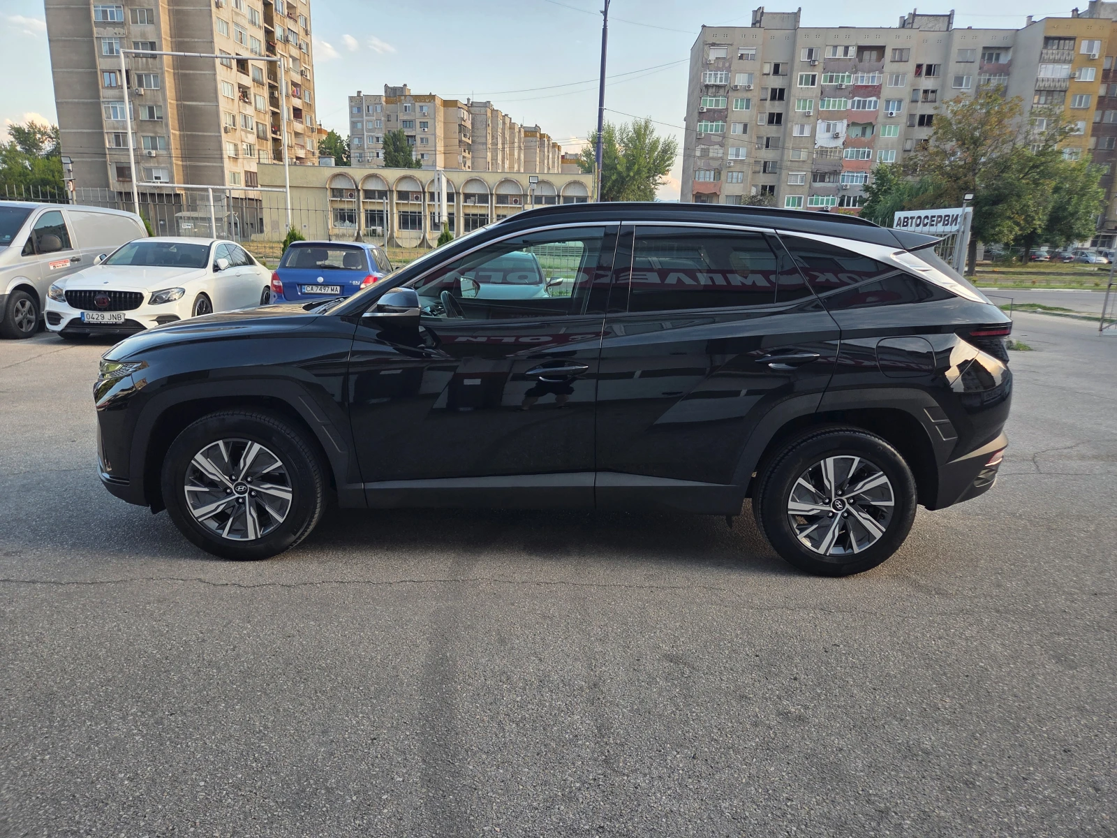 Hyundai Tucson 1.6 T-GDi Hybrid (230hp) Trend/AT/Navi/Камерa, снимка 2 - Автомобили и джипове - 55364705