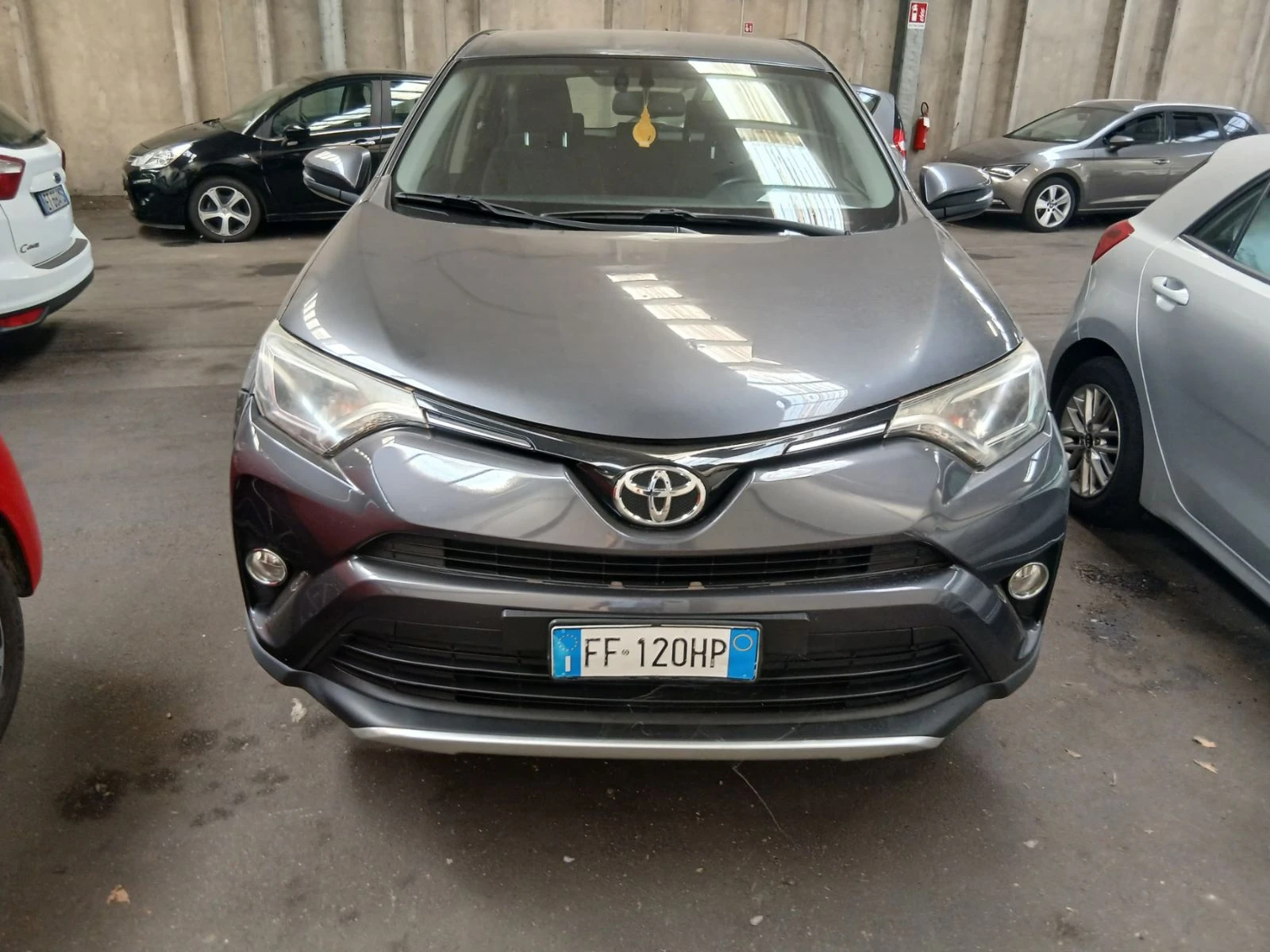 Toyota Rav4 2.0D 143к.с 6 Скорости 2WD, снимка 6 - Автомобили и джипове - 55904681