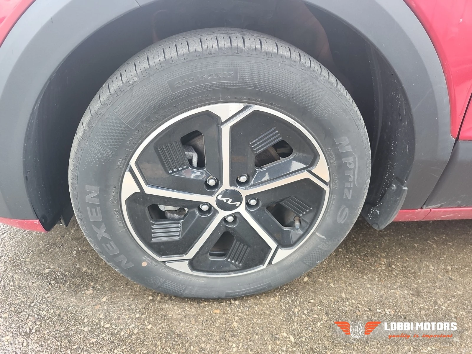 Kia Niro, снимка 4 - Автомобили и джипове - 56018388