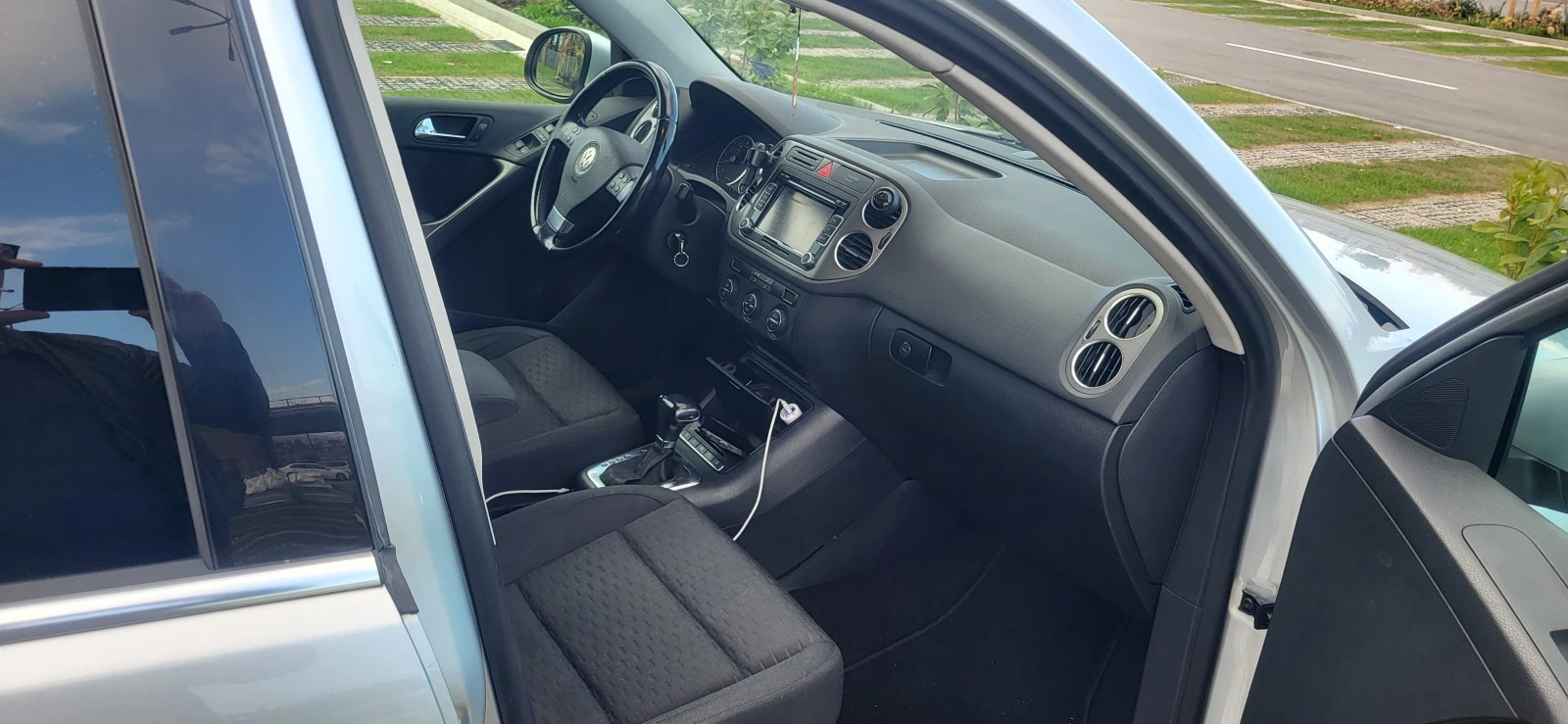 VW Tiguan TSI 2.0, снимка 7 - Автомобили и джипове - 56646211