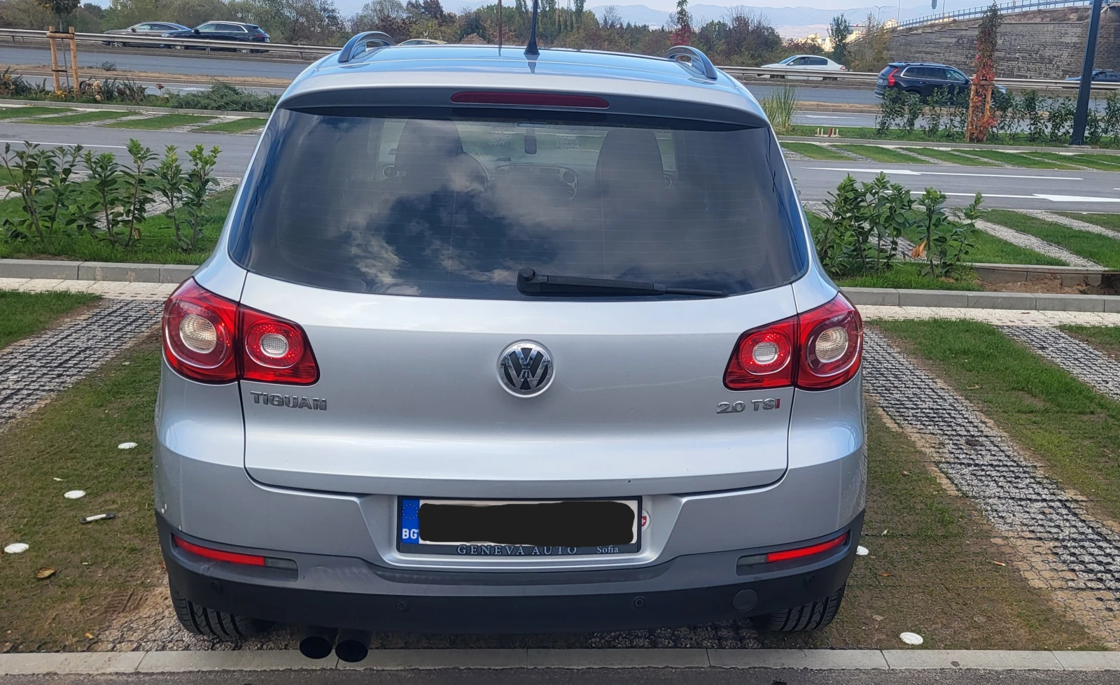 VW Tiguan TSI 2.0, снимка 4 - Автомобили и джипове - 56646211