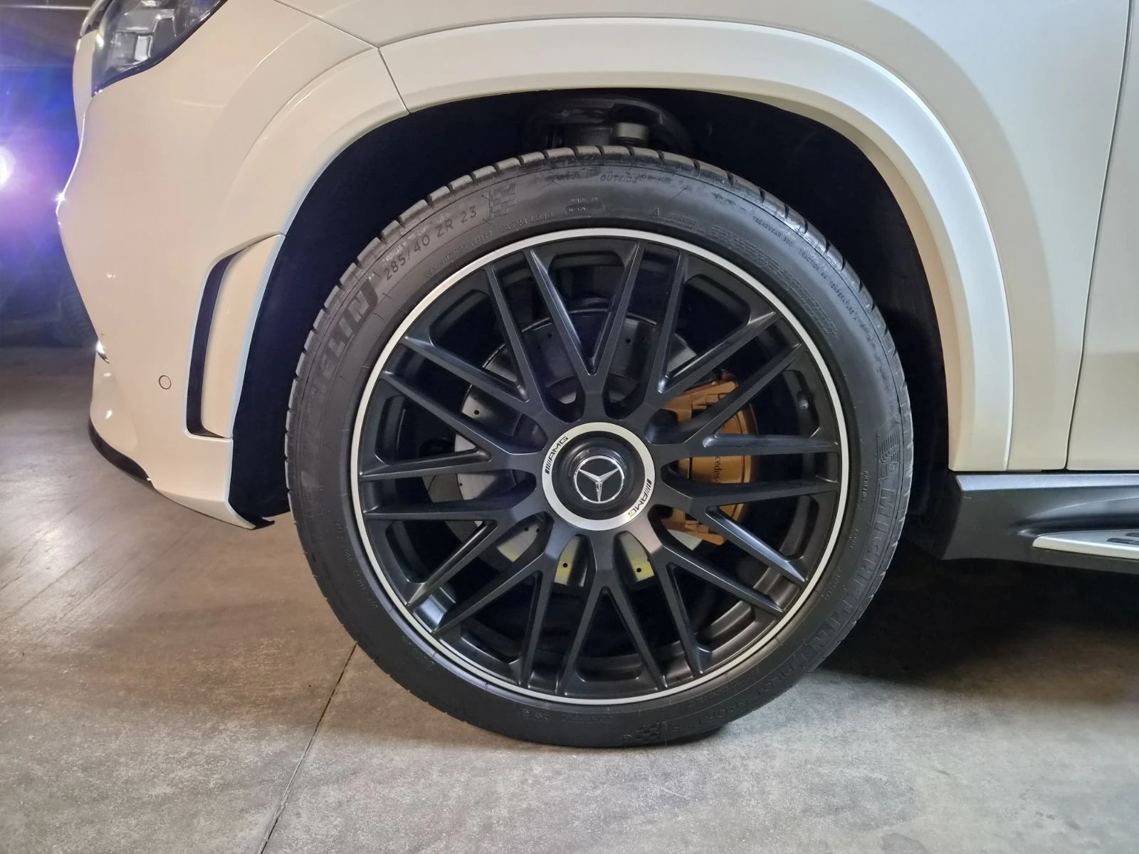 Mercedes-Benz GLS580, снимка 12 - Автомобили и джипове - 56741883