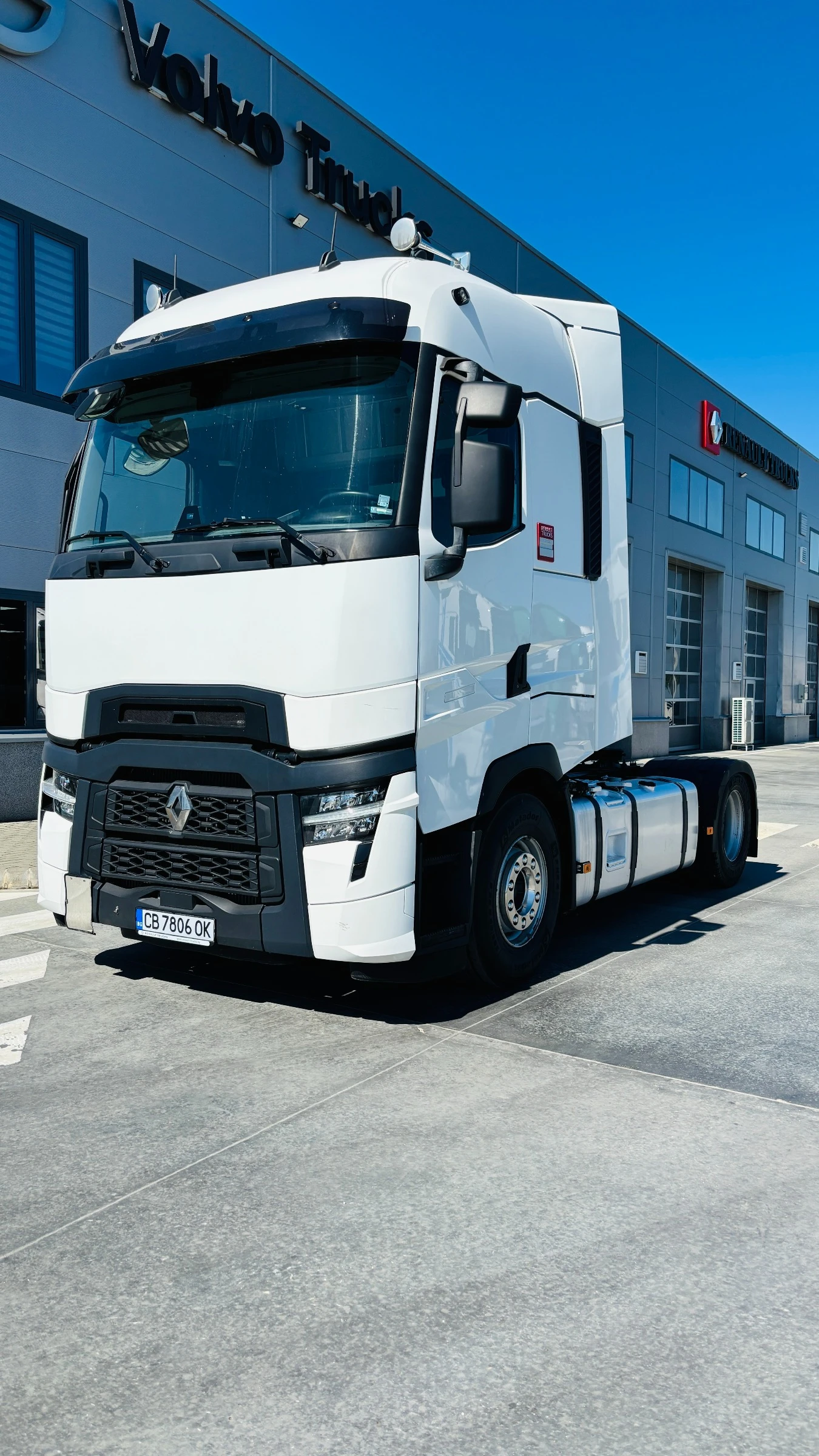 Renault T * 520* ЛИЗИНГ НА НОВИ ФИРМИ* , снимка 4 - Камиони - 56125458