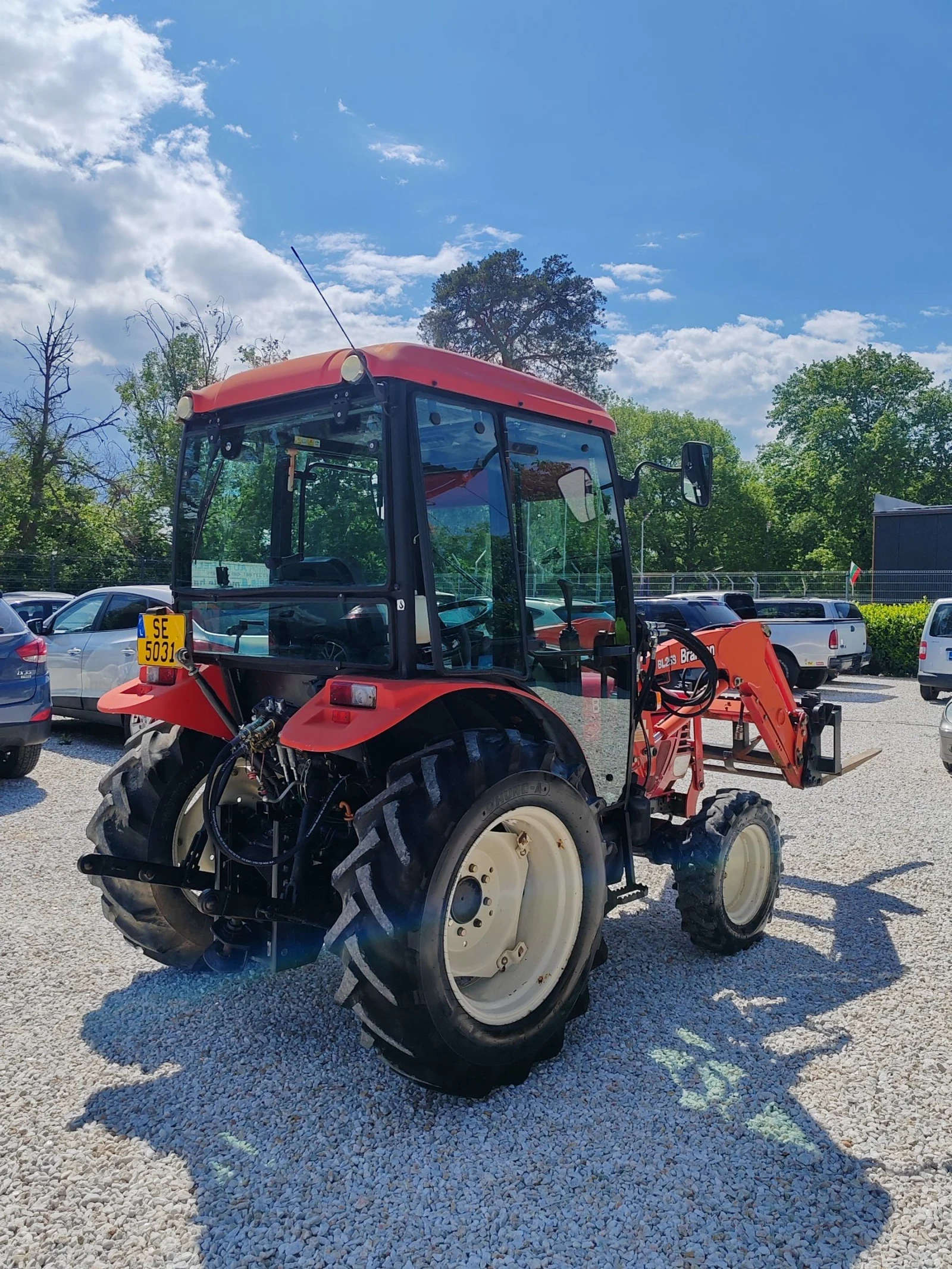 Трактор Kubota, снимка 5 - Селскостопанска техника - 55019886
