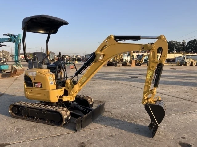 Багер Cat 017CR / РАЗТВАРЯ ВЕРИГИТЕ /ДЖОЙСТИЦИ/ОЧАКВАН ВНОС , снимка 2 - Индустриална техника - 54087677