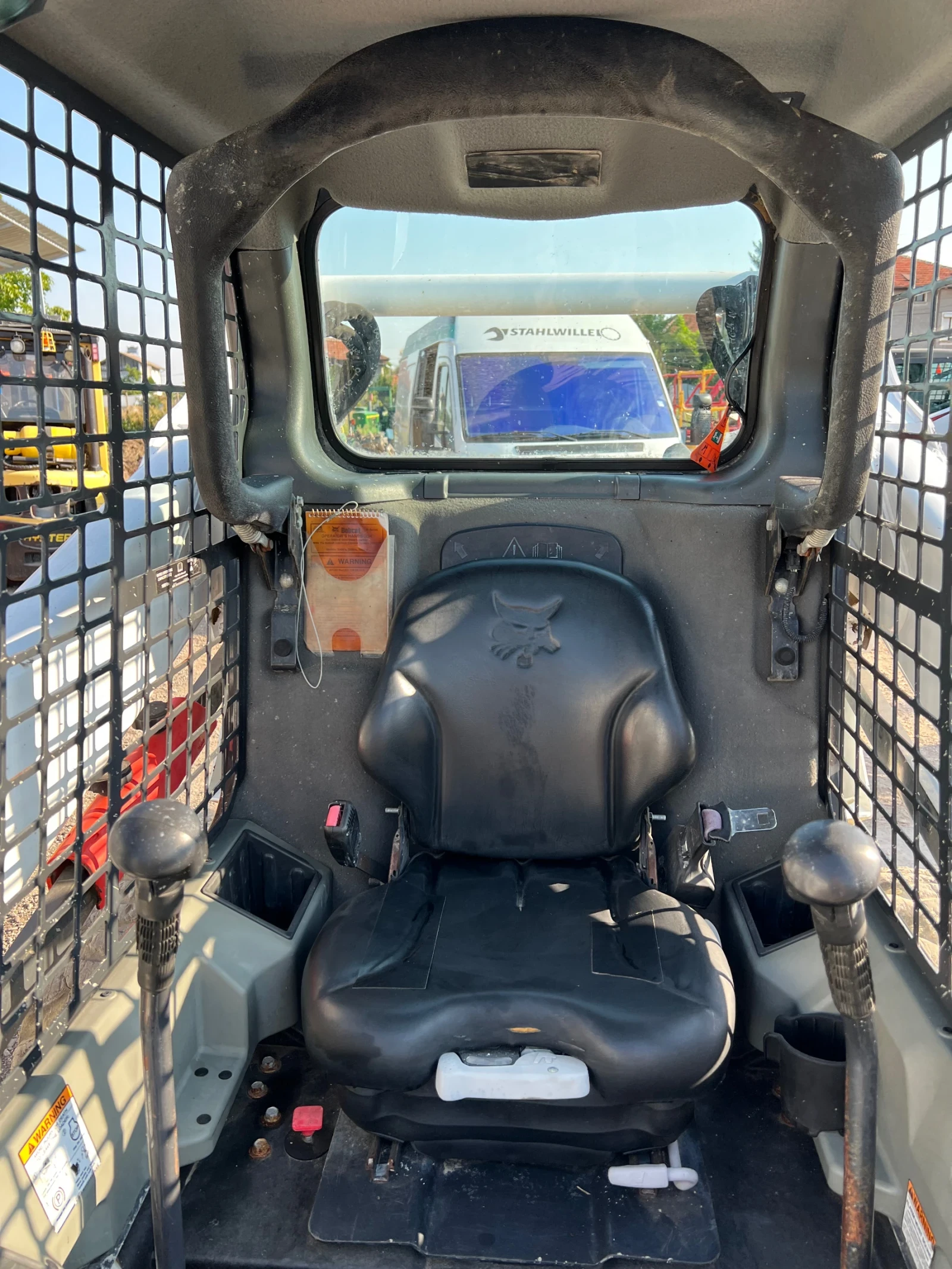 Мини челни товарачи Bobcat S570, снимка 10 - Индустриална техника - 55902361