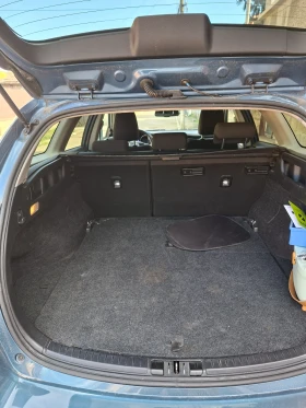 Toyota Auris Hybrid , снимка 11