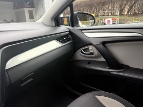 Toyota Avensis Facelift, снимка 15