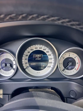 Mercedes-Benz E 250 Bluetec 4Matic, снимка 14