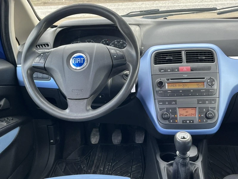 Fiat Punto GRANDE 1.3I 65кс EURO 4 КЛИМАТИК, снимка 12 - Автомобили и джипове - 44018881