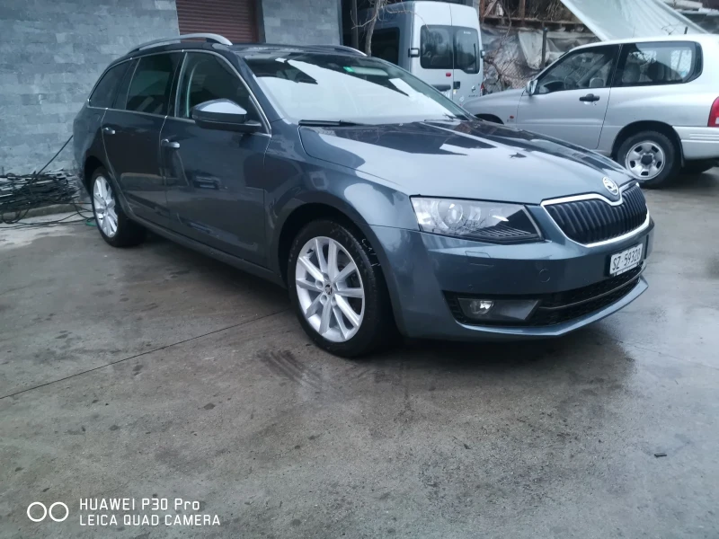 Skoda Octavia 1.8TSi 4x4 Нов внос от Швейцария , снимка 2 - Автомобили и джипове - 48590292