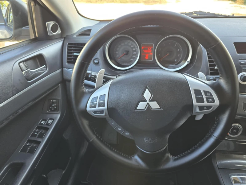 Mitsubishi Lancer 1.8i АВТОМАТИК, снимка 13 - Автомобили и джипове - 52190153