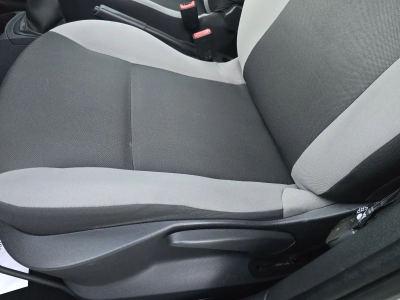 Renault Clio 1.2i FACELIFT , снимка 15 - Автомобили и джипове - 52300110